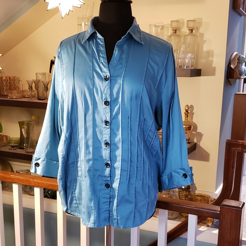Dress Barn Womens Blue Pleated Seams Button Down Shirt